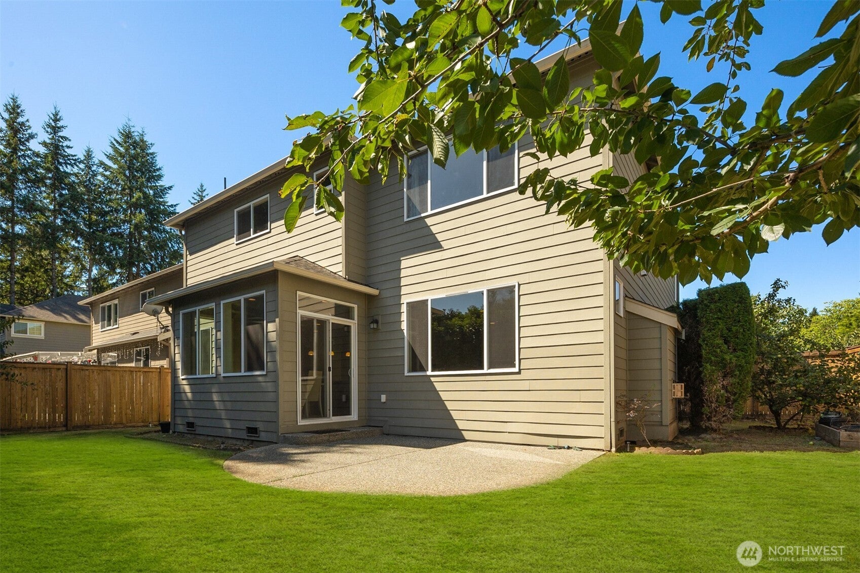 Bothell, Washington, 98021, United States, 4 Bedrooms Bedrooms, ,3 BathroomsBathrooms,Residential,Active,1922335