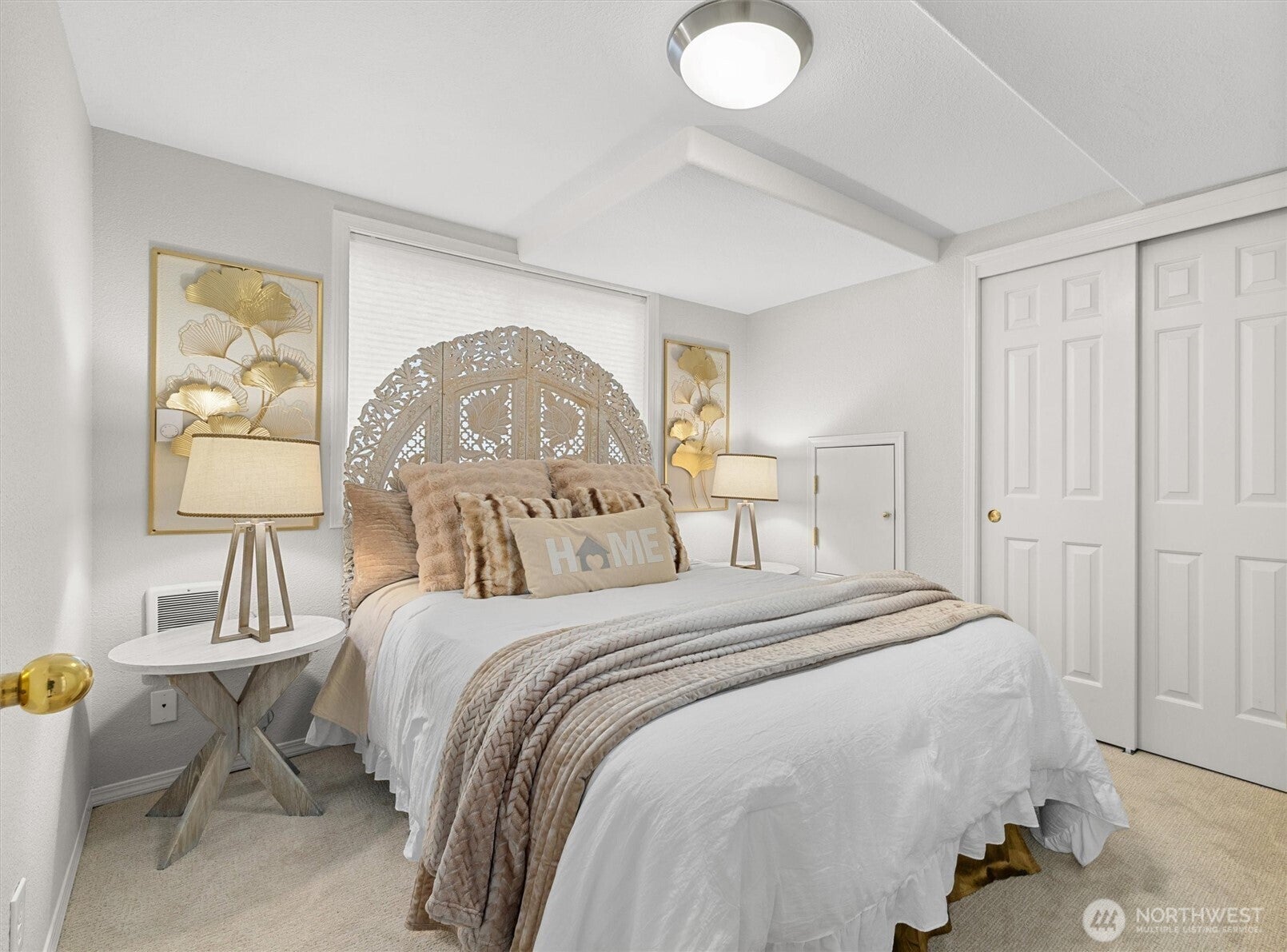 Seattle, Washington, 98118, United States, 4 Bedrooms Bedrooms, ,4 BathroomsBathrooms,Residential,Active,1964271