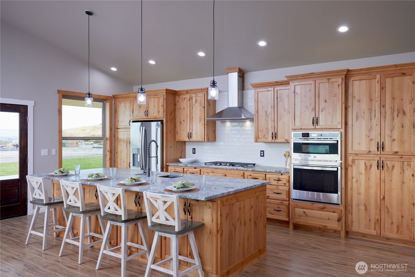 Walla Walla, Washington, 99362, United States, 5 Bedrooms Bedrooms, ,6 BathroomsBathrooms,Residential,Active,1967110