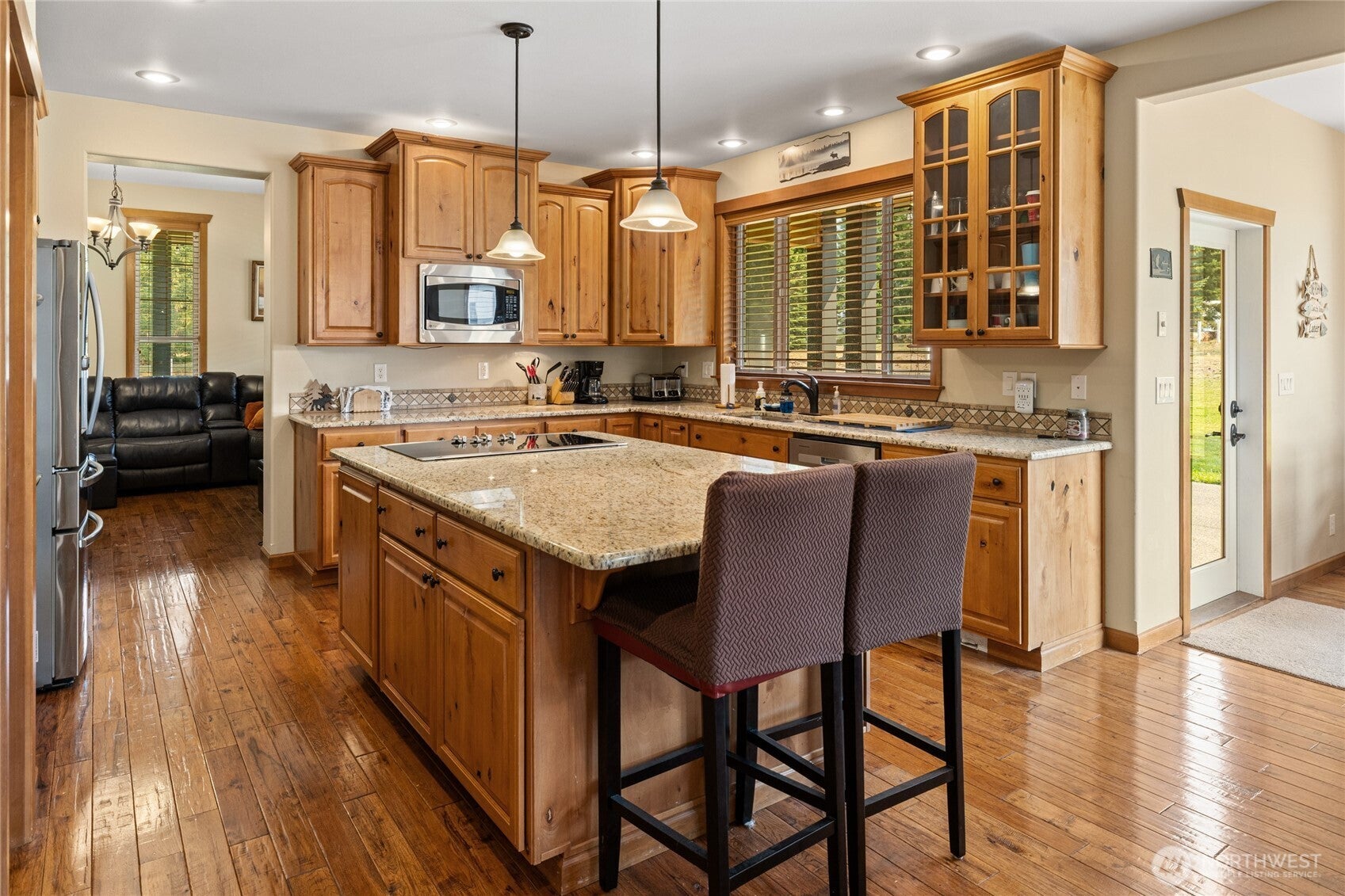 Cle Elum, Washington, 98922, United States, 4 Bedrooms Bedrooms, ,3 BathroomsBathrooms,Residential,Active,1944053