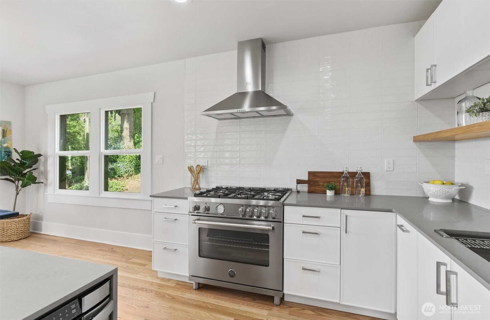 Seattle, Washington, 98107, United States, 5 Bedrooms Bedrooms, ,3 BathroomsBathrooms,Residential,Active,1942346