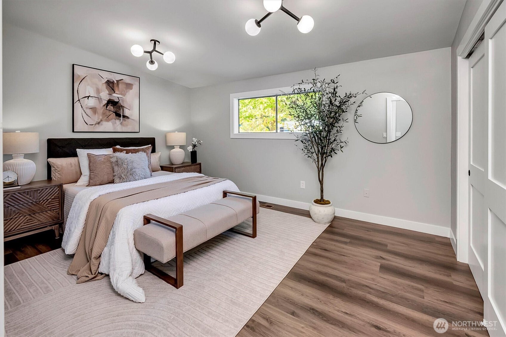 Renton, Washington, 98059, United States, 3 Bedrooms Bedrooms, ,2 BathroomsBathrooms,Residential,Active,1967101