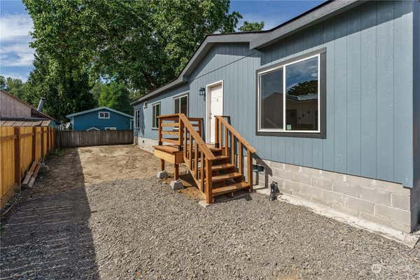 1403 S 4TH AVE, KELSO, WA 98626 - Image 1