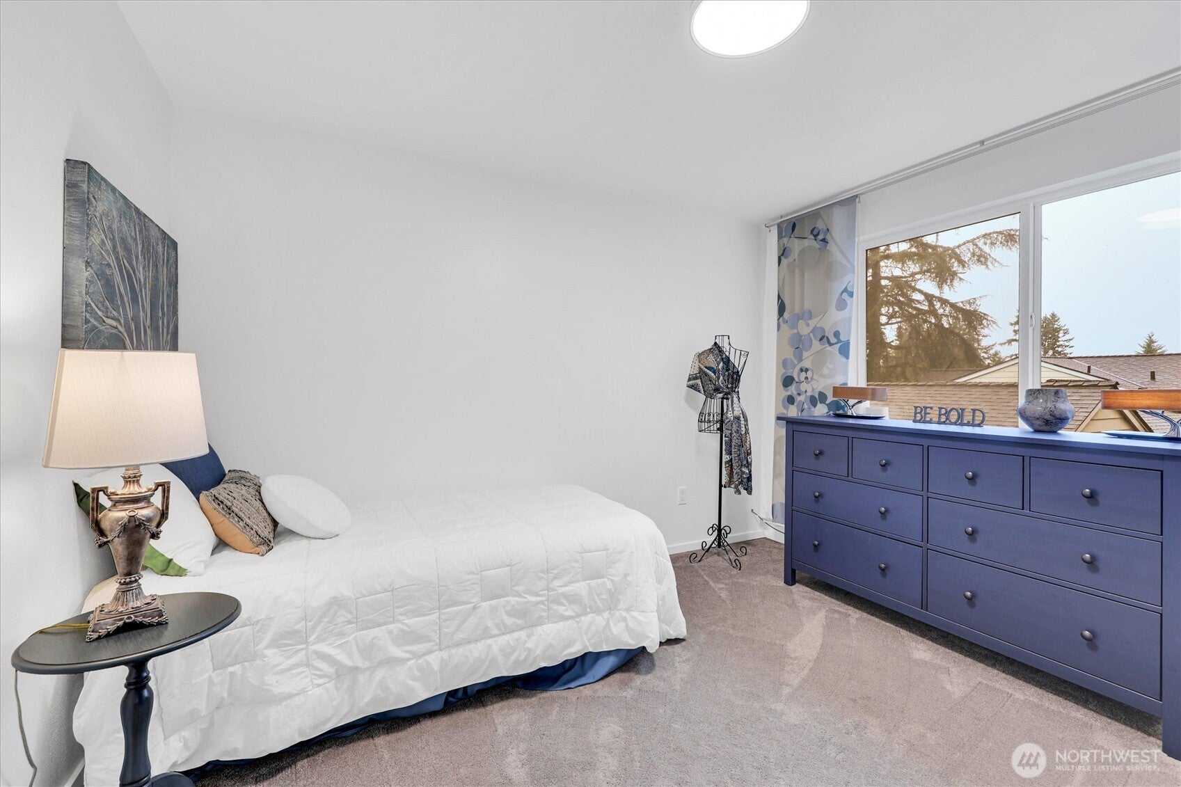 Redmond, Washington, 98052, United States, 5 Bedrooms Bedrooms, ,3 BathroomsBathrooms,Residential,Active,1988724