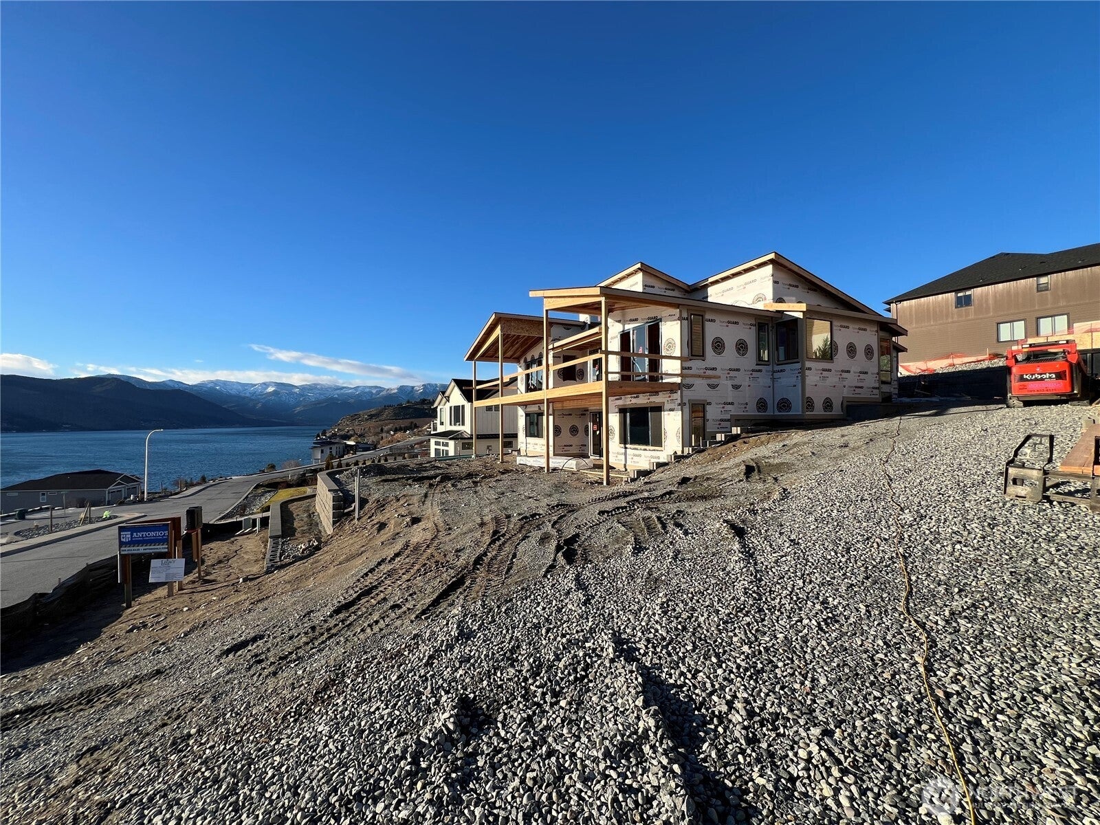 Chelan, Washington, 98816, United States, 5 Bedrooms Bedrooms, ,5 BathroomsBathrooms,Residential,Active,2007254