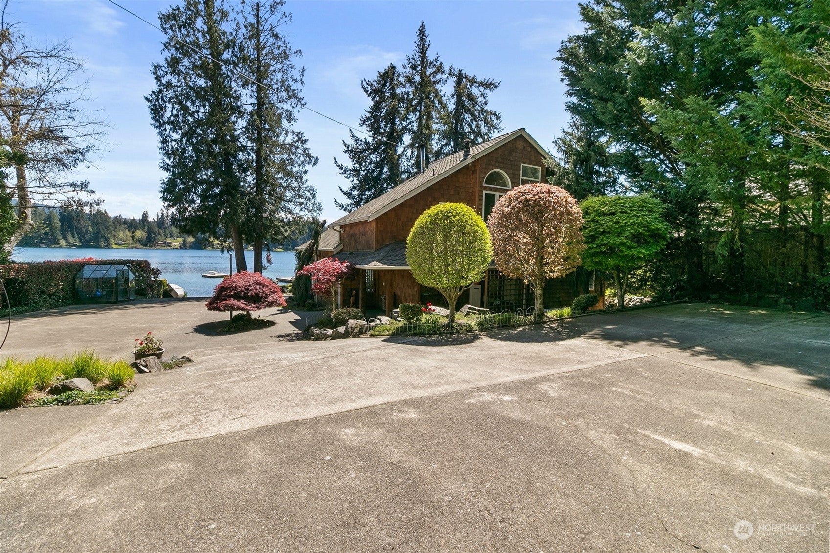 Eatonville, Washington, 98328, United States, 3 Bedrooms Bedrooms, ,4 BathroomsBathrooms,Residential,Pending,1702293