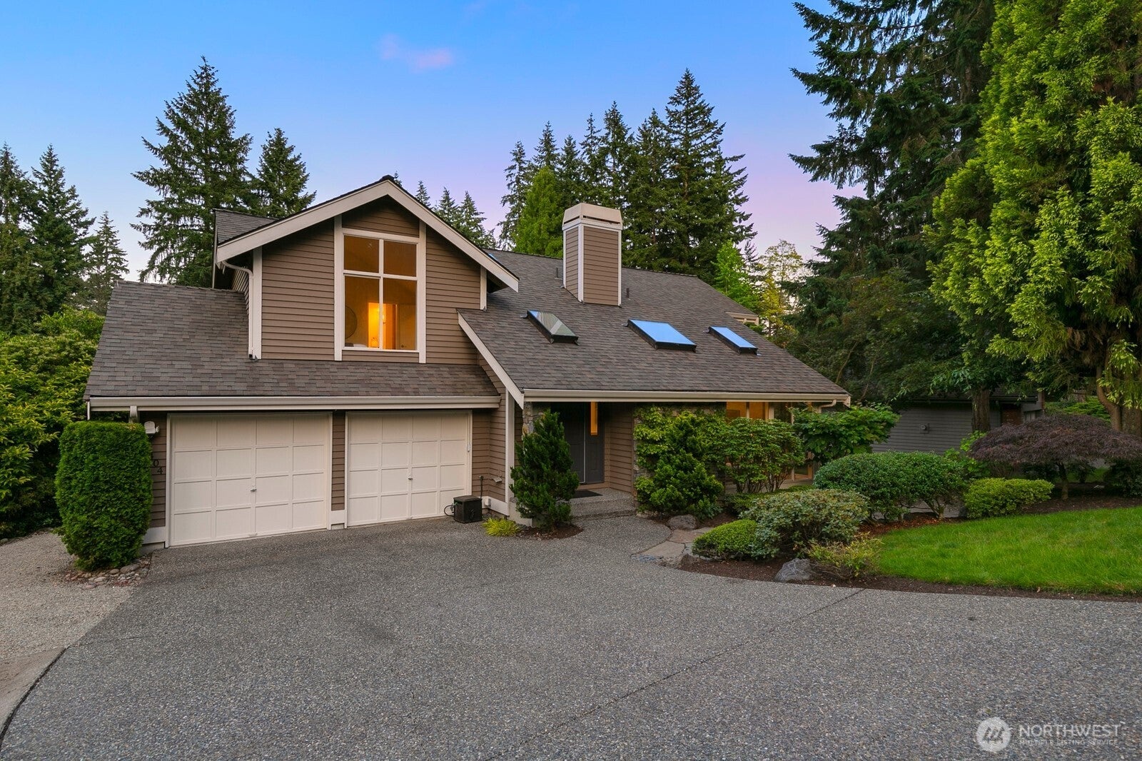 Kirkland, Washington, 98033, United States, 4 Bedrooms Bedrooms, ,3 BathroomsBathrooms,Residential,Active,1909901 Kirkland, Washington, 98033, United States, 4 Bedrooms Bedrooms, ,3 BathroomsBathrooms,Residential,Active,1909901