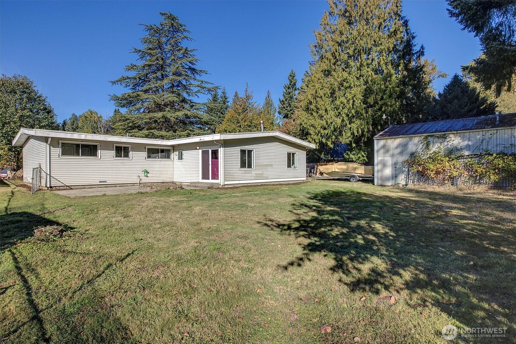 Renton, Washington, 98059, United States, 3 Bedrooms Bedrooms, ,2 BathroomsBathrooms,Residential,Active,1967101