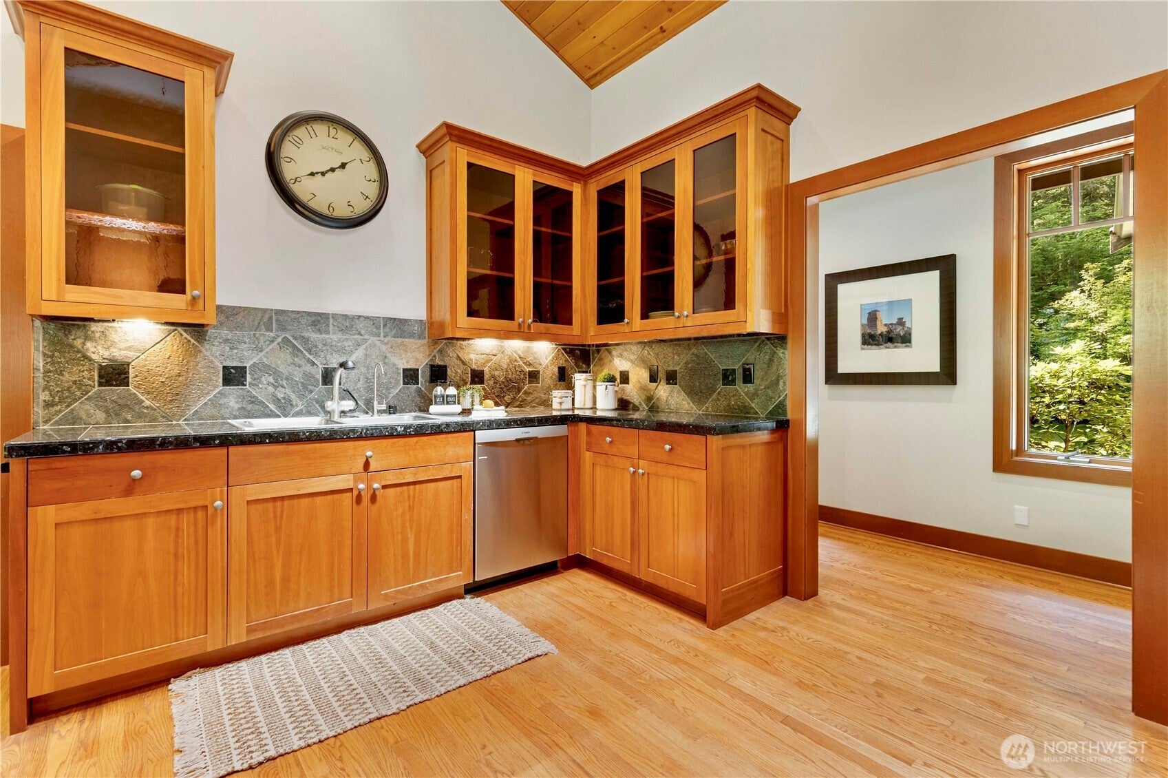 Carnation, Washington, 98014, United States, 3 Bedrooms Bedrooms, ,4 BathroomsBathrooms,Residential,Active,1852686