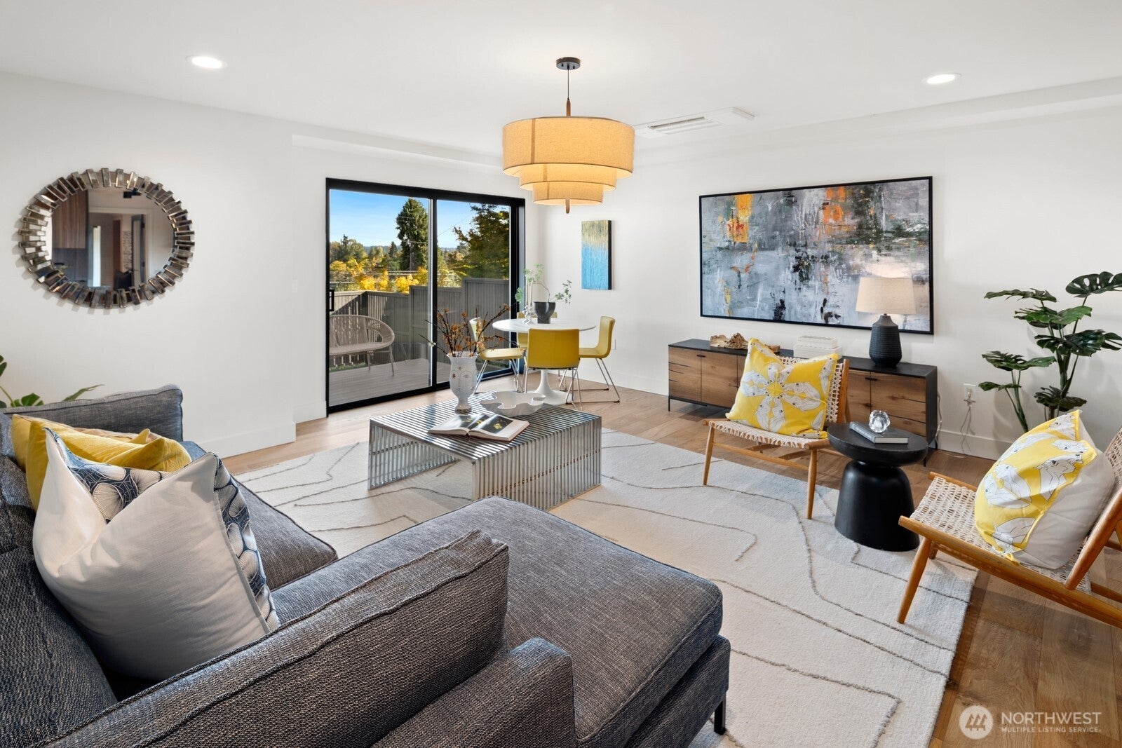 Seattle, Washington, 98118, United States, 6 Bedrooms Bedrooms, ,4 BathroomsBathrooms,Residential,Active,1965834