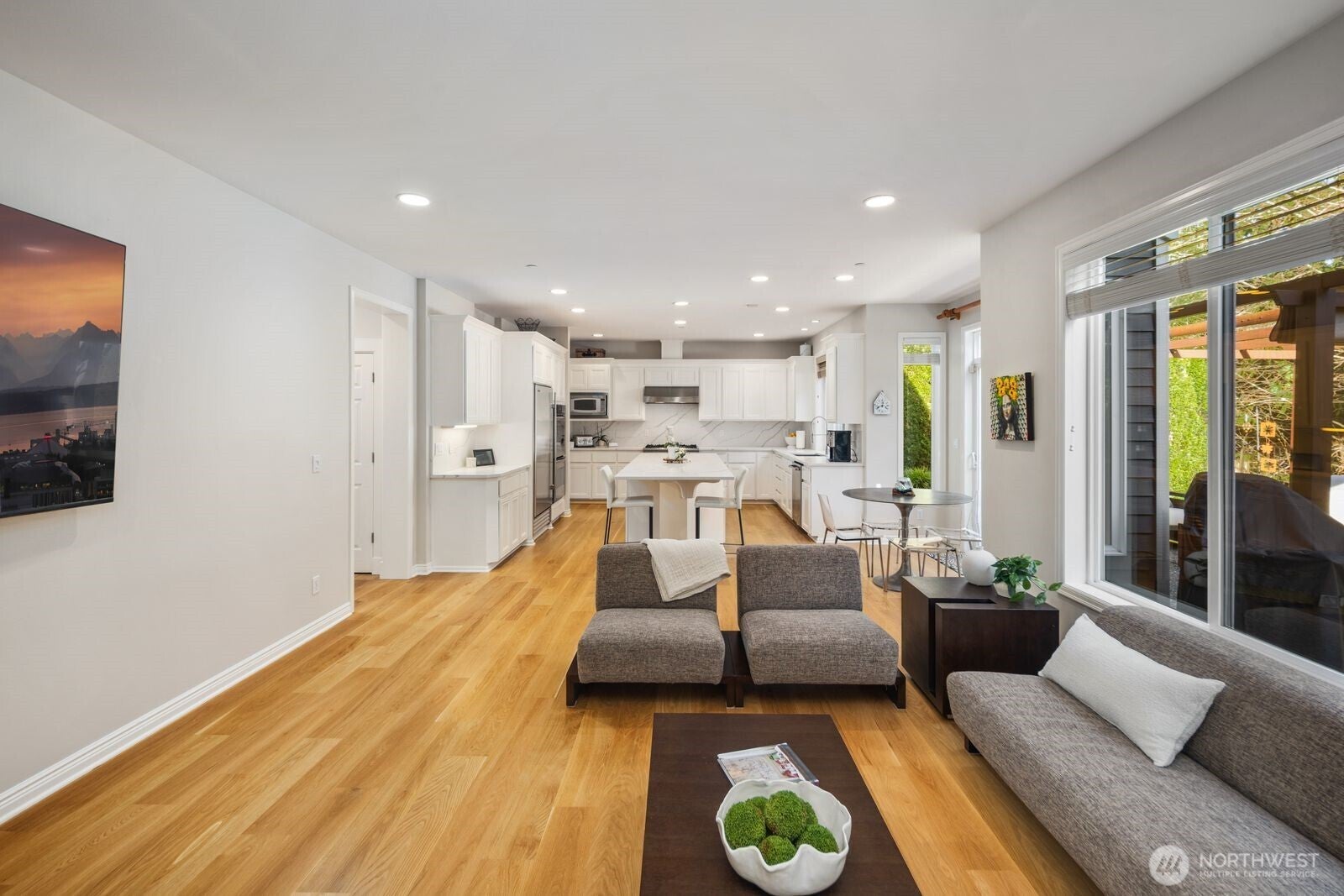 Mill Creek, Washington, 98012, United States, 4 Bedrooms Bedrooms, ,4 BathroomsBathrooms,Residential,Active,2017884