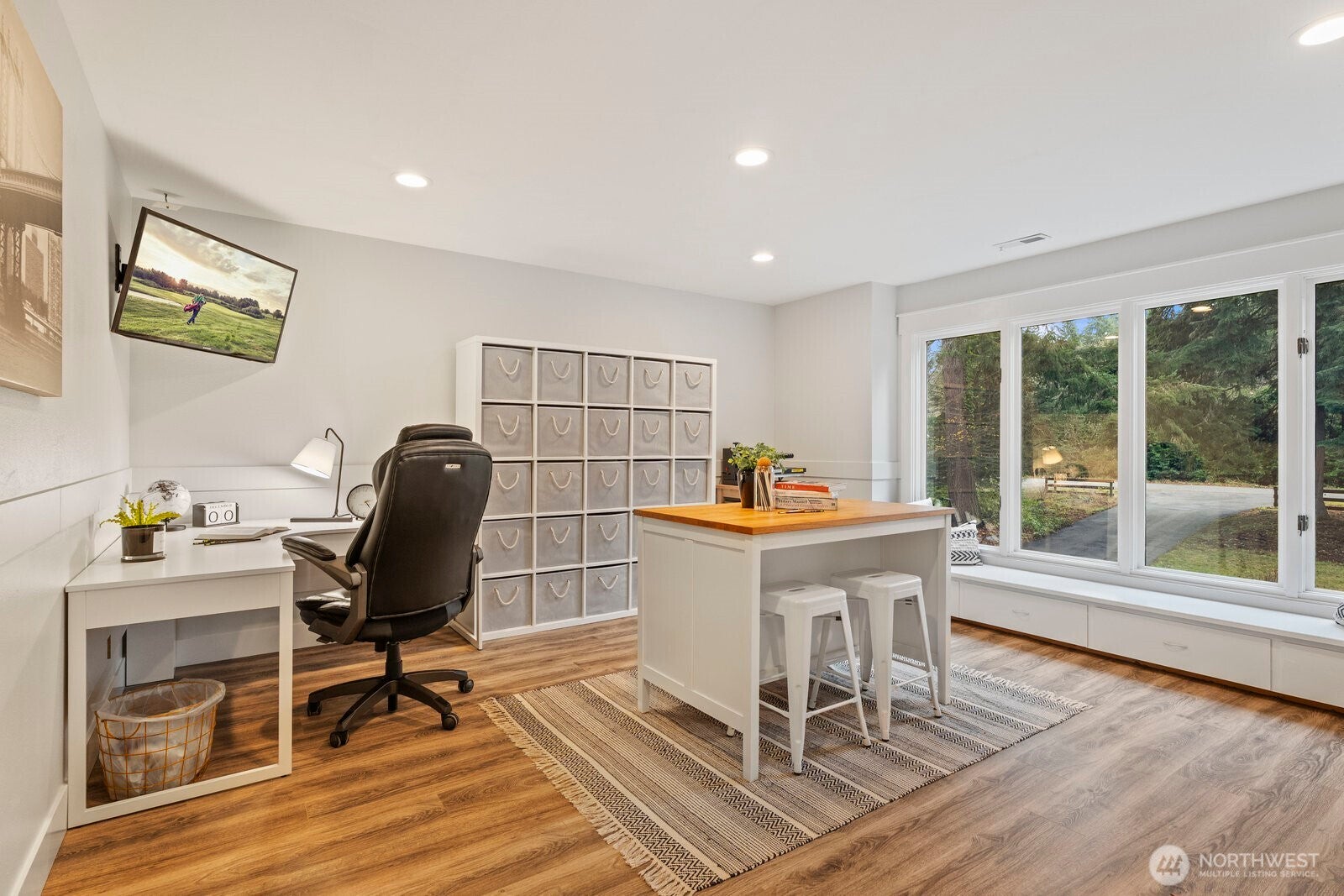 Woodinville, Washington, 98077, United States, 4 Bedrooms Bedrooms, ,4 BathroomsBathrooms,Residential,Active,2001351