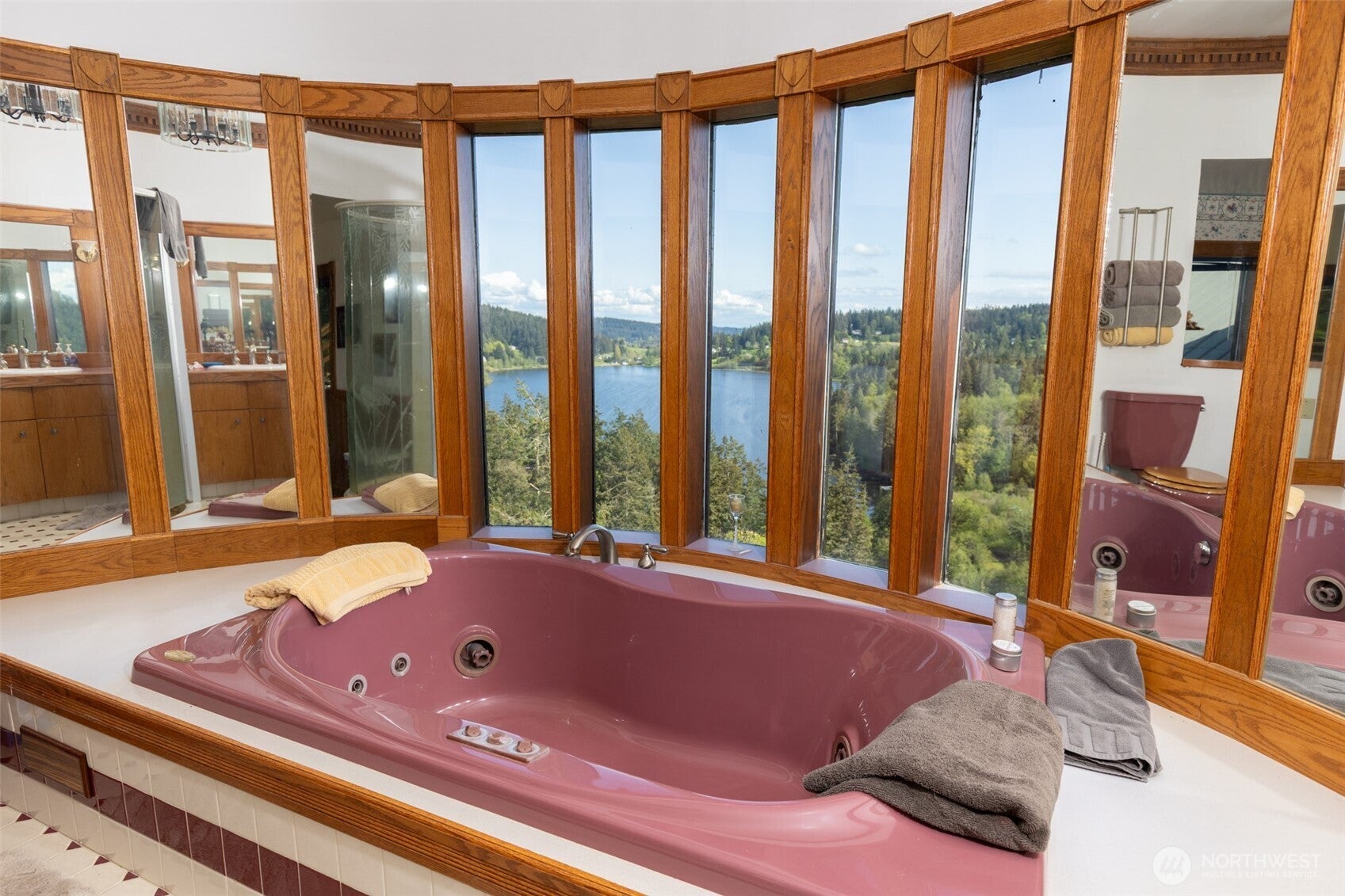 Anacortes, Washington, 98221, United States, 3 Bedrooms Bedrooms, ,2 BathroomsBathrooms,Residential,Active,1953003
