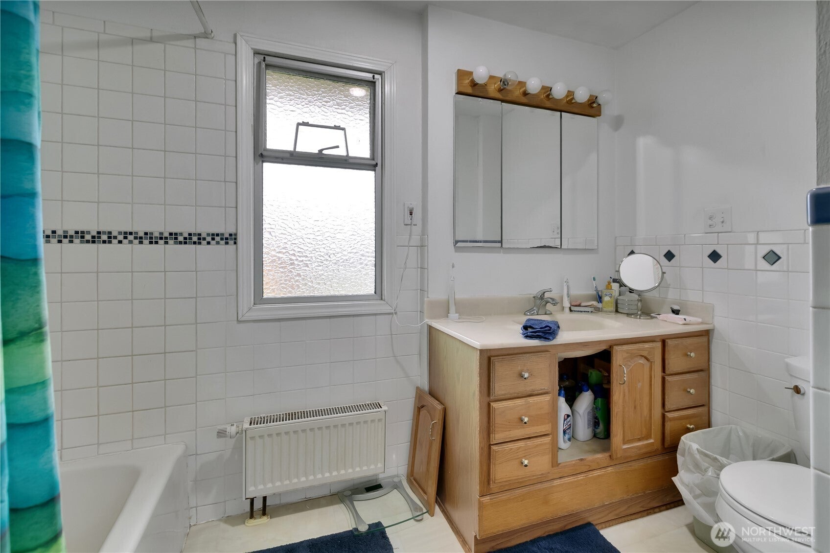 Kent, Washington, 98042, United States, 4 Bedrooms Bedrooms, ,4 BathroomsBathrooms,Residential,Active,1999176