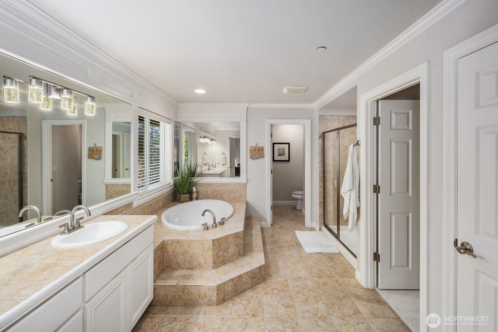 Mill Creek, Washington, 98012, United States, 4 Bedrooms Bedrooms, ,4 BathroomsBathrooms,Residential,Active,2017884