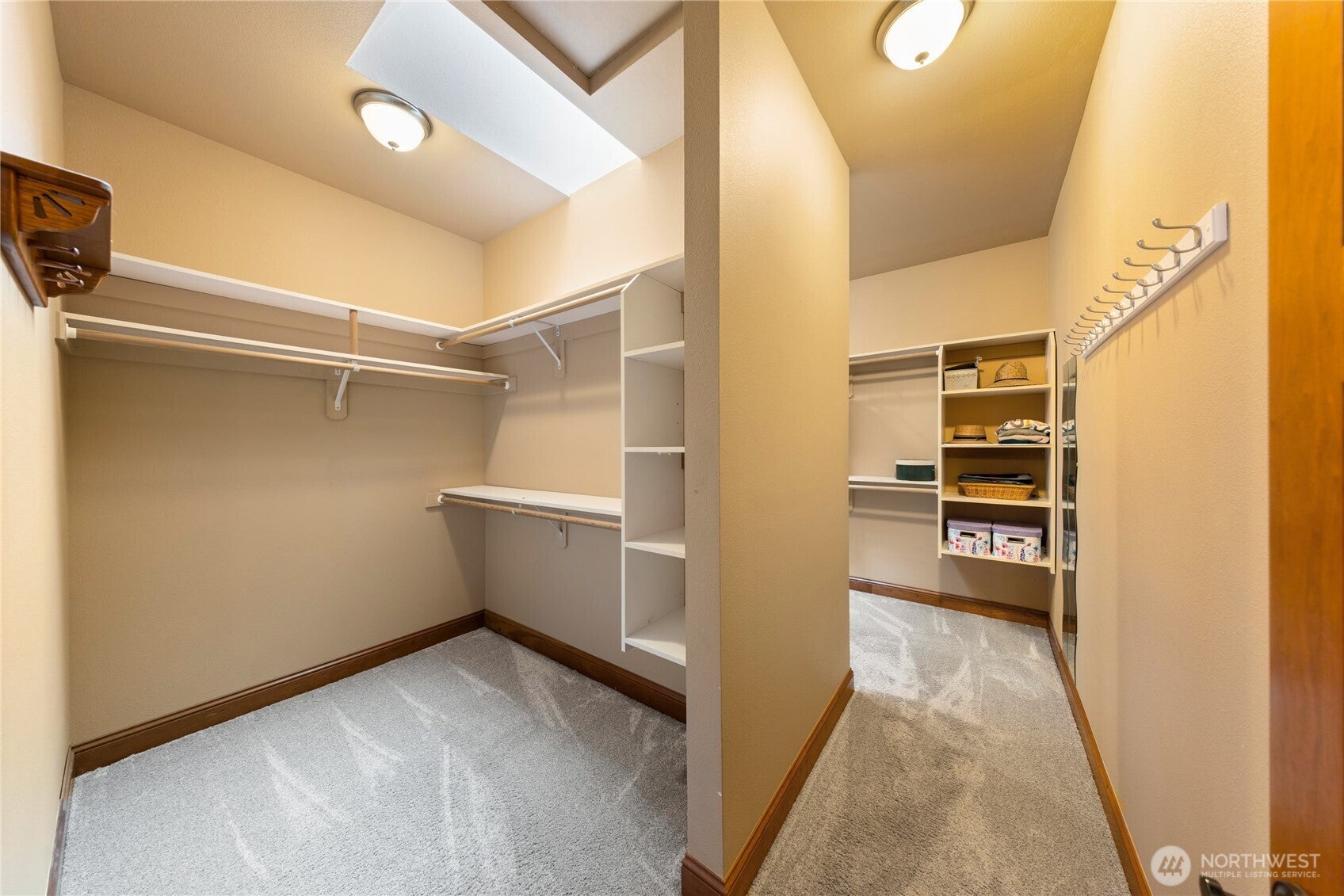 Anacortes, Washington, 98221, United States, 4 Bedrooms Bedrooms, ,3 BathroomsBathrooms,Residential,Pending,1968376