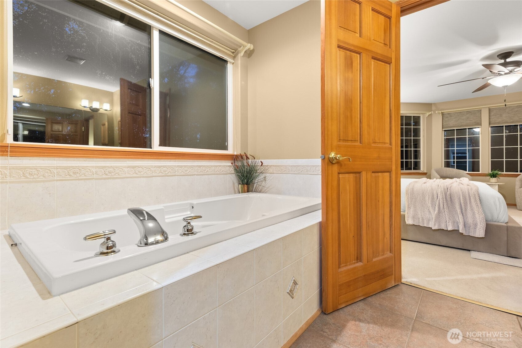 Auburn, Washington, 98092, United States, 4 Bedrooms Bedrooms, ,3 BathroomsBathrooms,Residential,Active,1968380