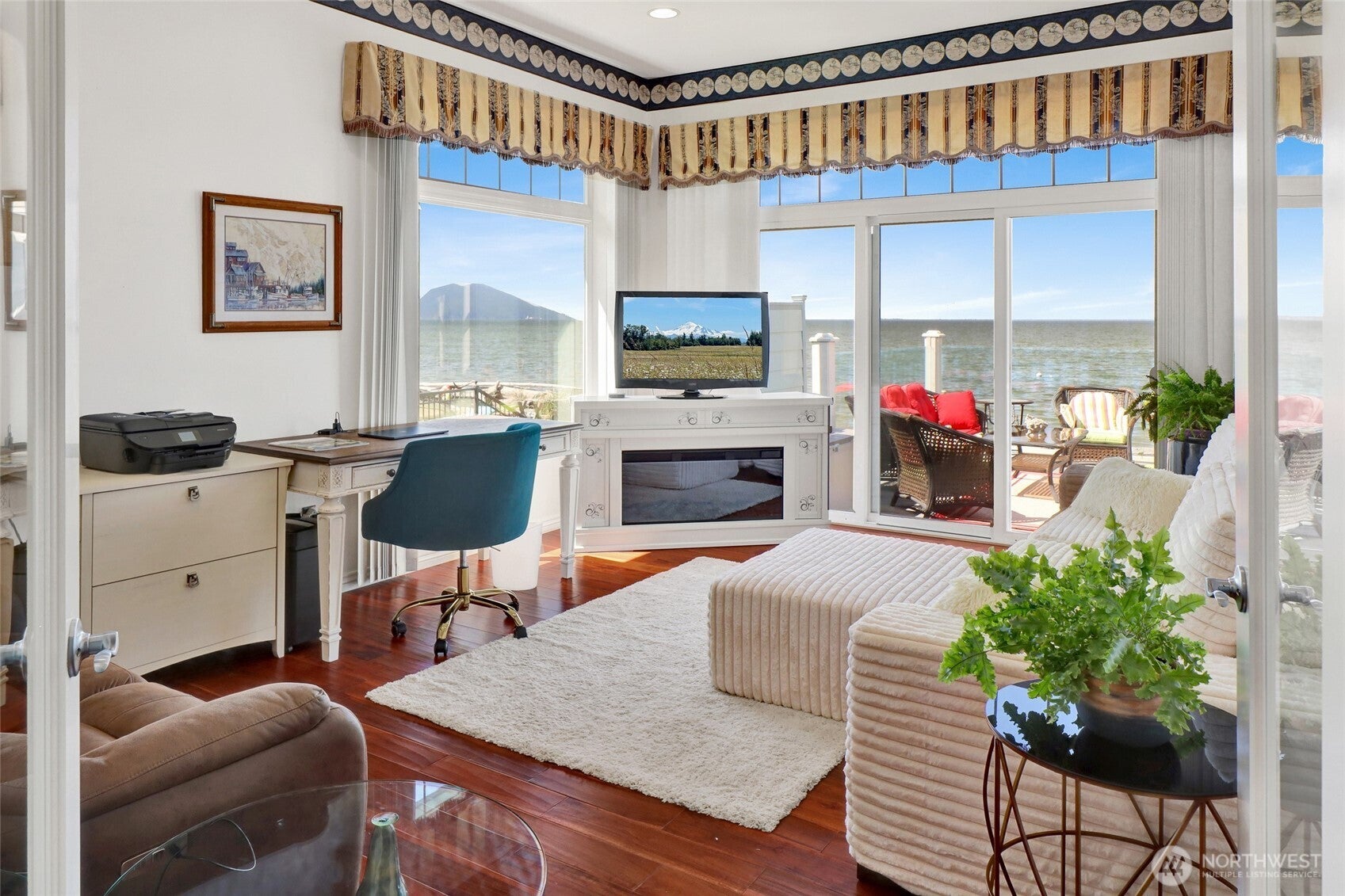 Bow, Washington, 98232, United States, 3 Bedrooms Bedrooms, ,4 BathroomsBathrooms,Residential,Active,1849576