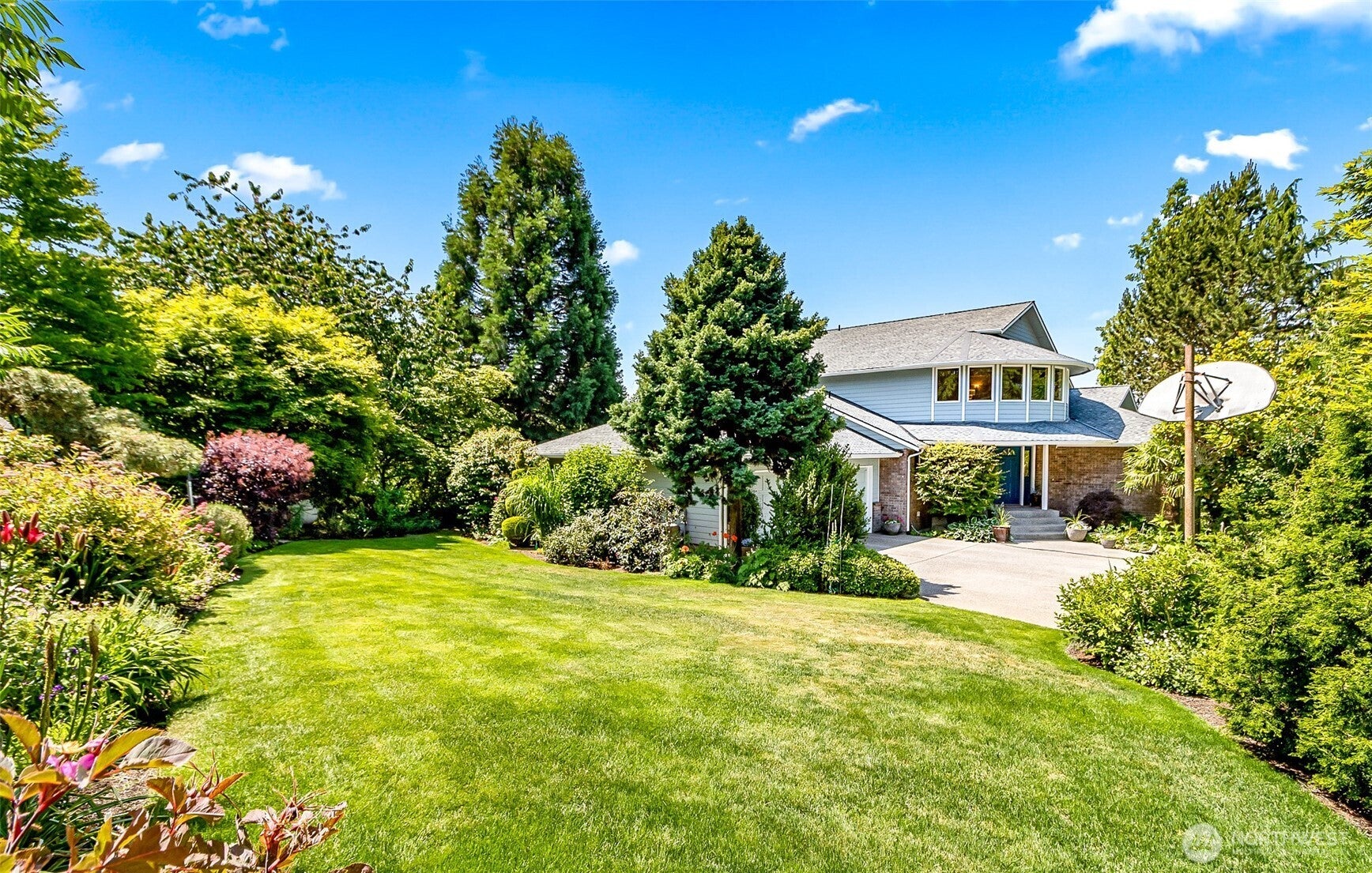 Camano Island, Washington, 98282, United States, 3 Bedrooms Bedrooms, ,3 BathroomsBathrooms,Residential,Active,1862878