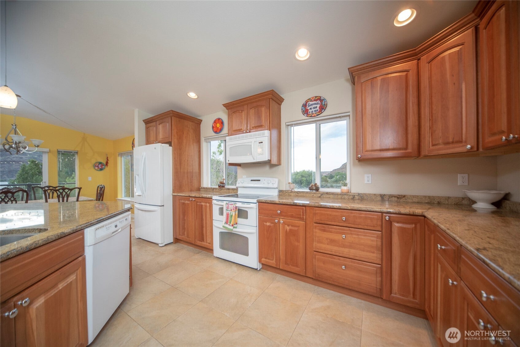 Quincy, Washington, 98848, United States, 4 Bedrooms Bedrooms, ,4 BathroomsBathrooms,Residential,Active,1824915