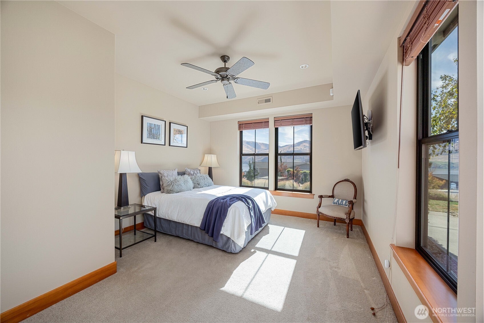 Chelan, Washington, 98816, United States, 4 Bedrooms Bedrooms, ,4 BathroomsBathrooms,Residential,Active,1869141