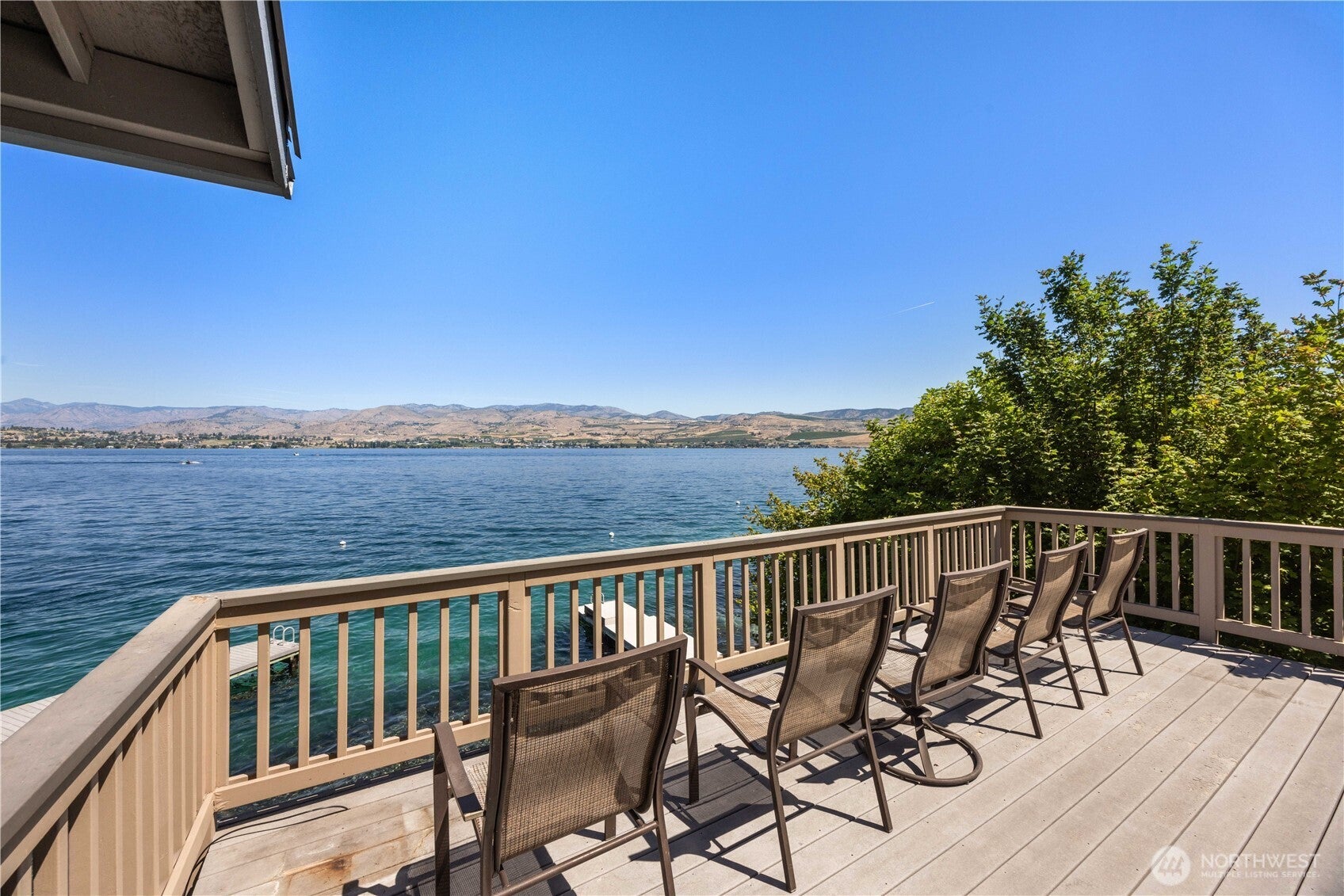 Chelan, Washington, 98816, United States, 4 Bedrooms Bedrooms, ,2 BathroomsBathrooms,Residential,Active,1971804