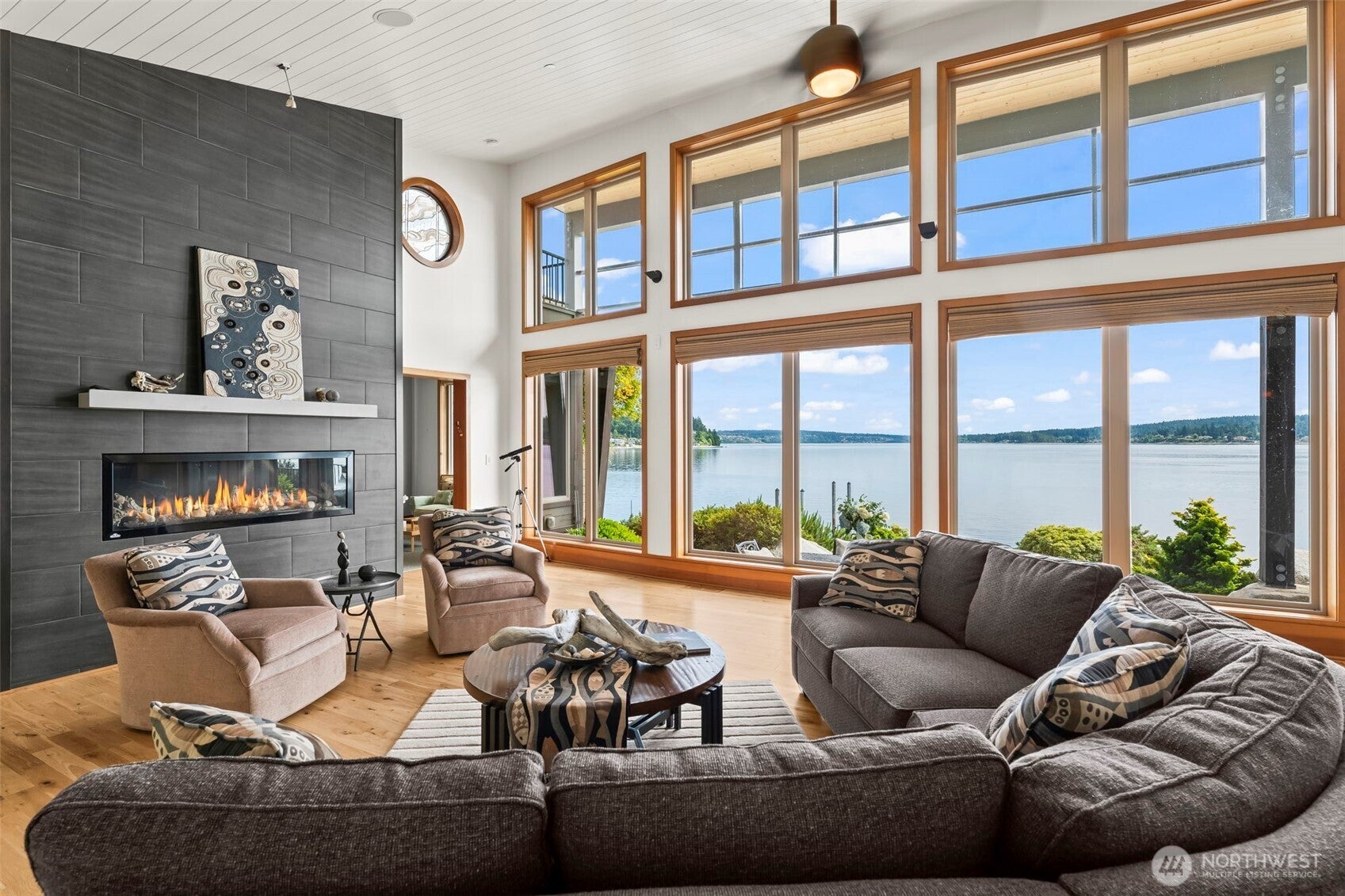 Gig Harbor, Washington, 98335, United States, 3 Bedrooms Bedrooms, ,5 BathroomsBathrooms,Residential,Active,1849190