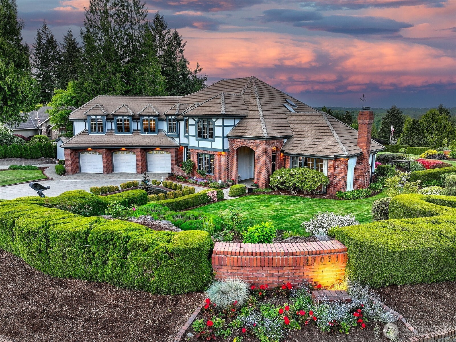 Bothell, Washington, 98021, United States, 3 Bedrooms Bedrooms, ,4 BathroomsBathrooms,Residential,Active,1936455