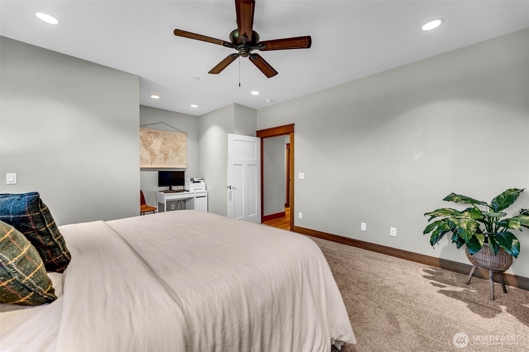 Battle Ground, Washington, 98604, United States, ,3 BathroomsBathrooms,Residential,Active,1869146