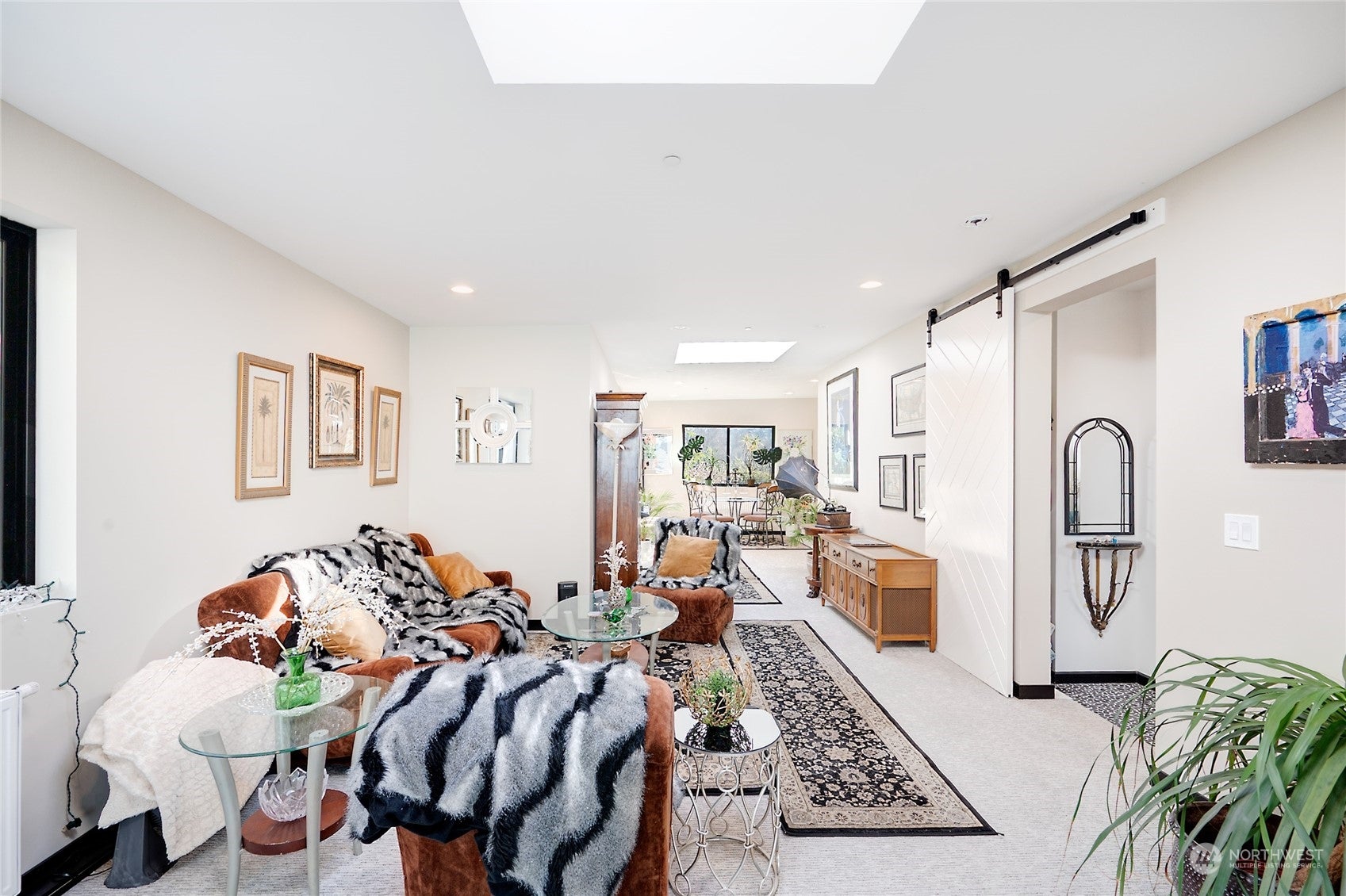 Burien, Washington, 98166, United States, ,5 BathroomsBathrooms,Residential,Pending,1702630