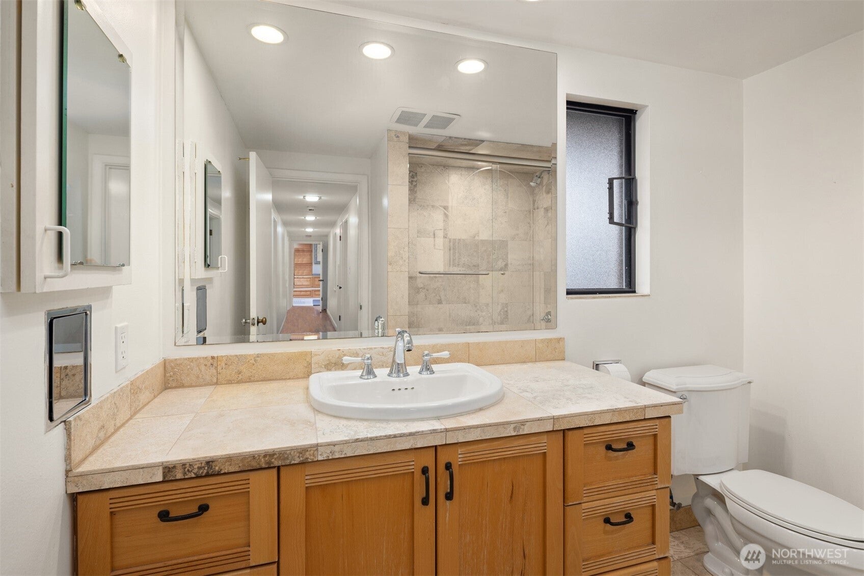 Seattle, Washington, 98125, United States, 7 Bedrooms Bedrooms, ,3 BathroomsBathrooms,Residential,Active,1999918