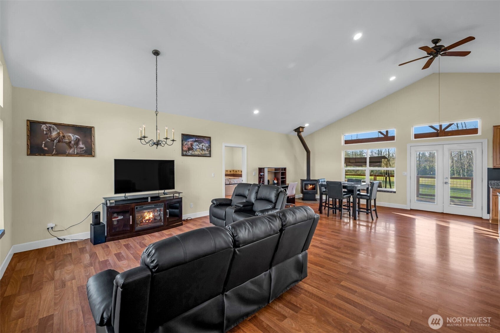 Mount Vernon, Washington, 98274, United States, 4 Bedrooms Bedrooms, ,3 BathroomsBathrooms,Residential,Active,2010914