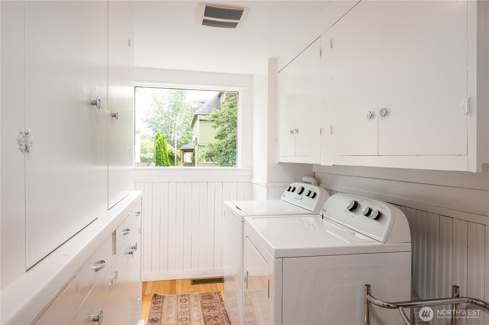 Bellingham, Washington, 98225, United States, 6 Bedrooms Bedrooms, ,3 BathroomsBathrooms,Residential,Active,1945315