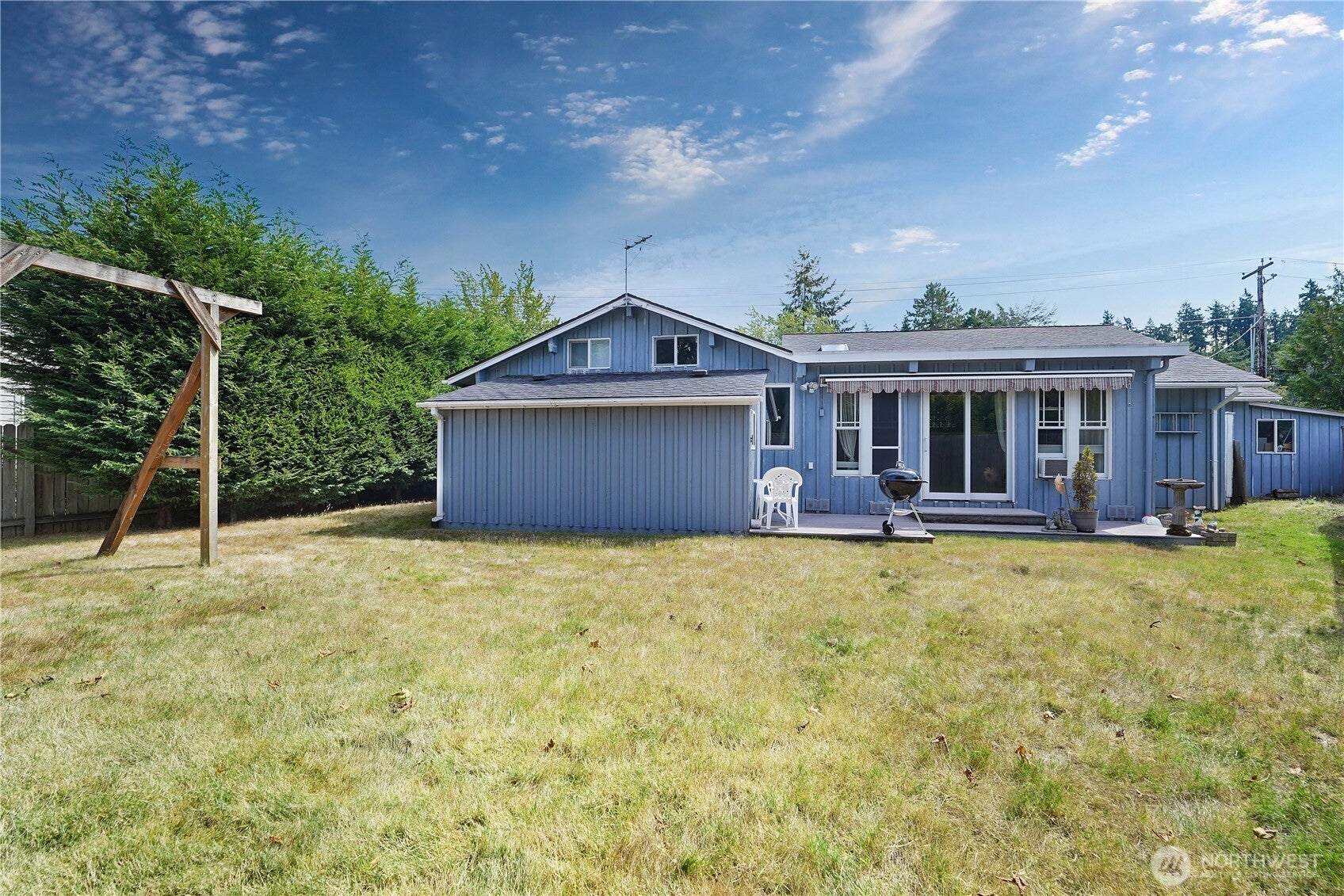 Clyde Hill, Washington, 98004, United States, 3 Bedrooms Bedrooms, ,1 BathroomBathrooms,Residential,Active,1922311