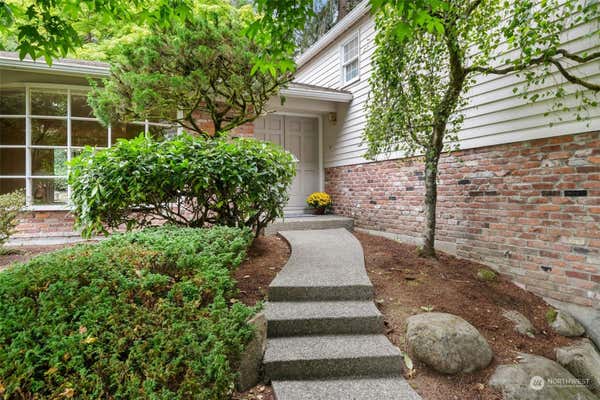 854 176TH AVE NE, BELLEVUE, WA 98008 - Image 1