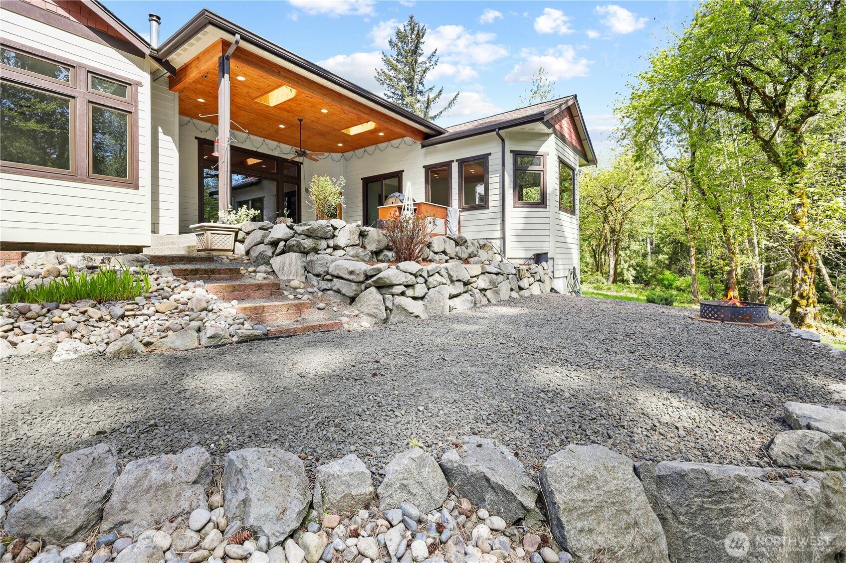 Olympia, Washington, 98513, United States, 3 Bedrooms Bedrooms, ,3 BathroomsBathrooms,Residential,Active,1919389