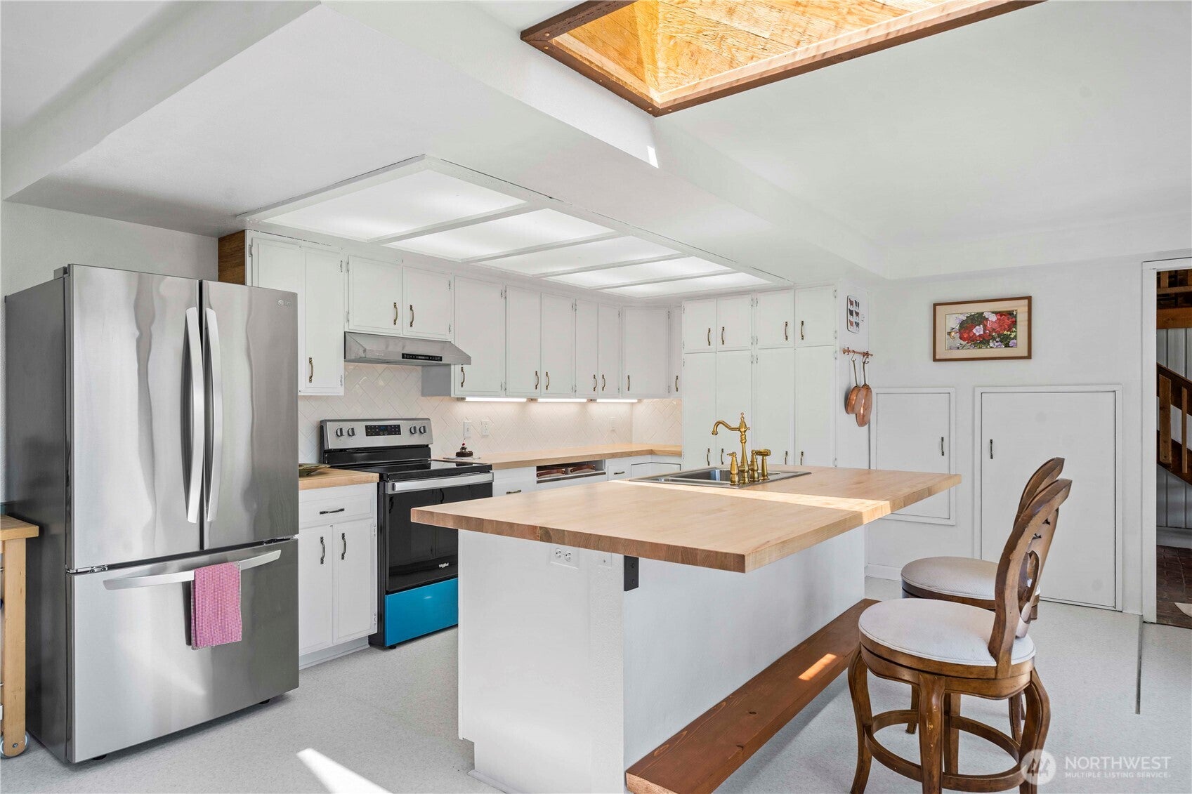 Sequim, Washington, 98382, United States, 2 Bedrooms Bedrooms, ,5 BathroomsBathrooms,Residential,Active,1900162