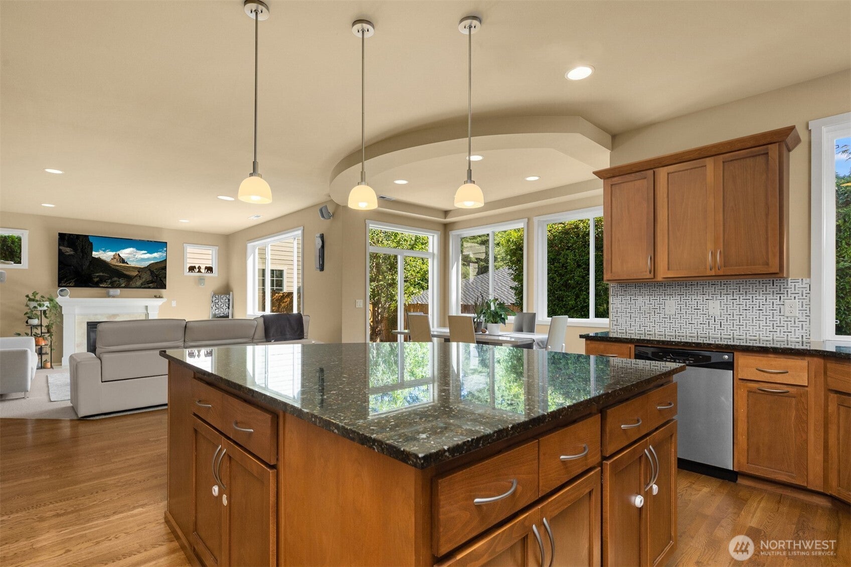Bothell, Washington, 98021, United States, 4 Bedrooms Bedrooms, ,3 BathroomsBathrooms,Residential,Active,1922335