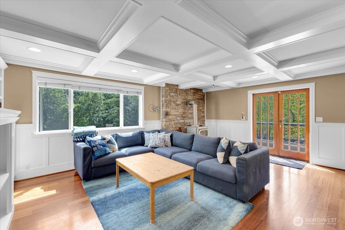 Snohomish, Washington, 98296, United States, 4 Bedrooms Bedrooms, ,4 BathroomsBathrooms,Residential,Active,1914620