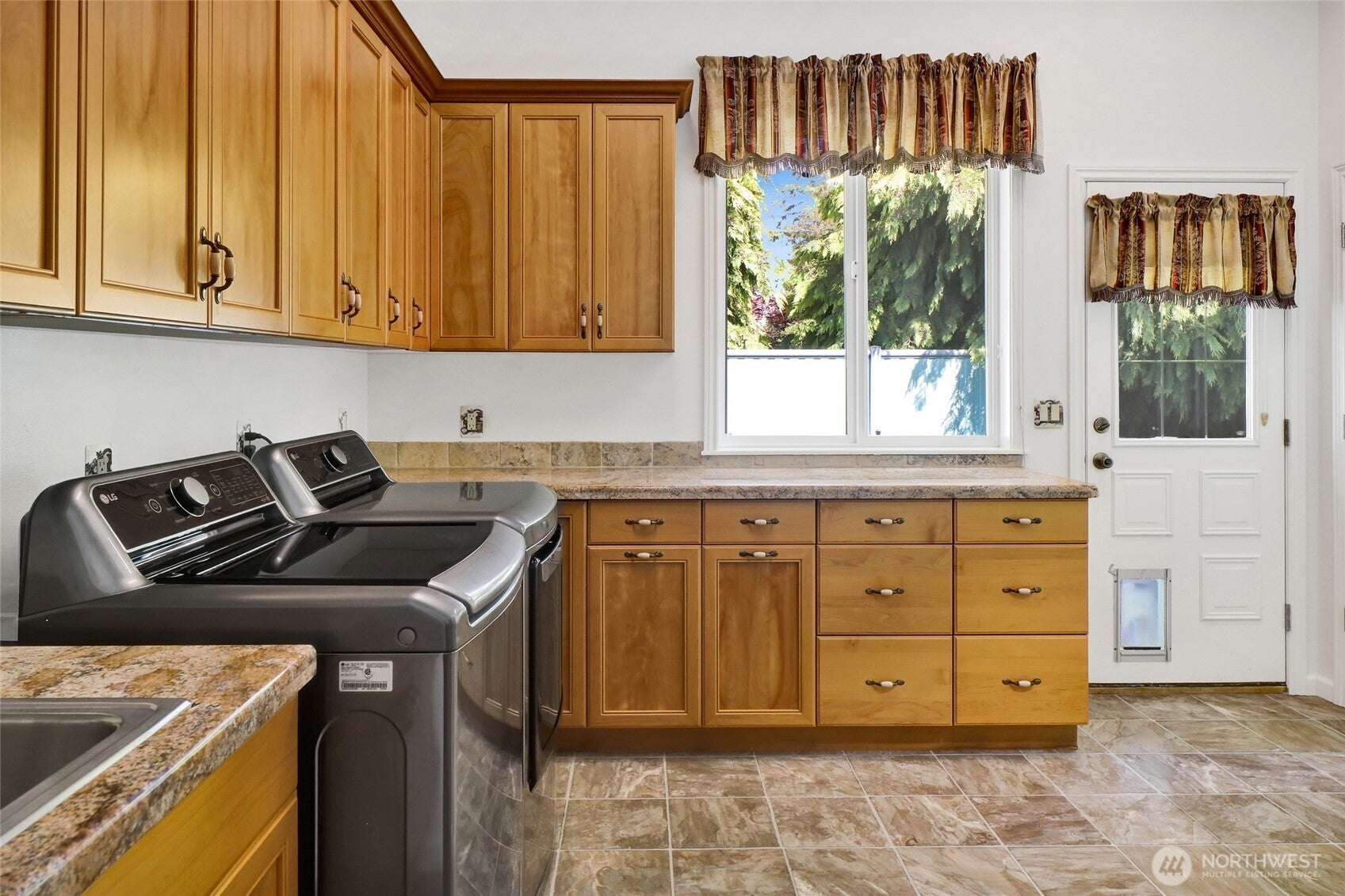 Bow, Washington, 98232, United States, 3 Bedrooms Bedrooms, ,4 BathroomsBathrooms,Residential,Active,1849576