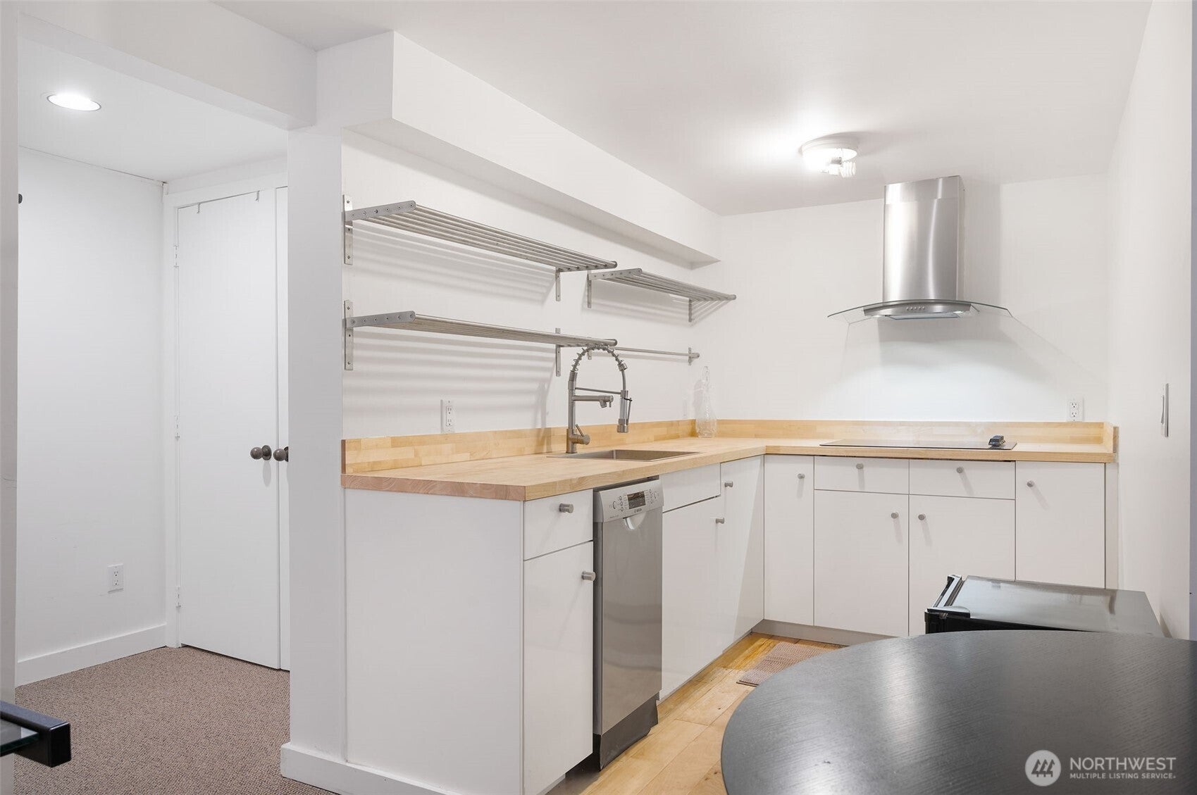 Seattle, Washington, 98144, United States, 5 Bedrooms Bedrooms, ,4 BathroomsBathrooms,Residential,Active,1988732