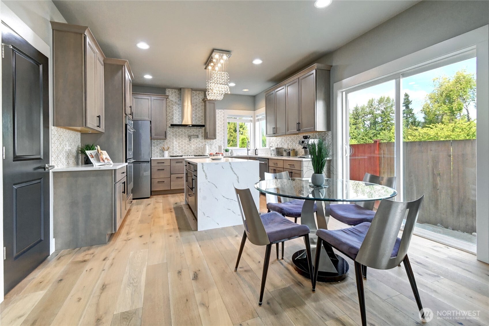 Bothell, Washington, 98012, United States, 4 Bedrooms Bedrooms, ,3 BathroomsBathrooms,Residential,Active,1905359