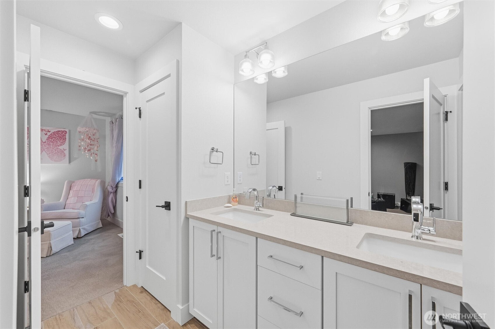 Mount Vernon, Washington, 98274, United States, 3 Bedrooms Bedrooms, ,4 BathroomsBathrooms,Residential,Active,1985575