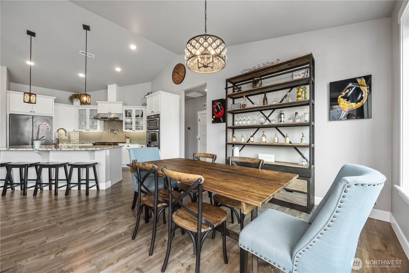 Orondo, Washington, 98843, United States, 4 Bedrooms Bedrooms, ,2 BathroomsBathrooms,Residential,Active,1919394