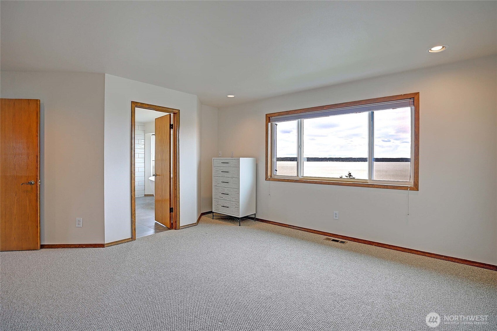 Camano Island, Washington, 98282, United States, 4 Bedrooms Bedrooms, ,3 BathroomsBathrooms,Residential,Active,1973528