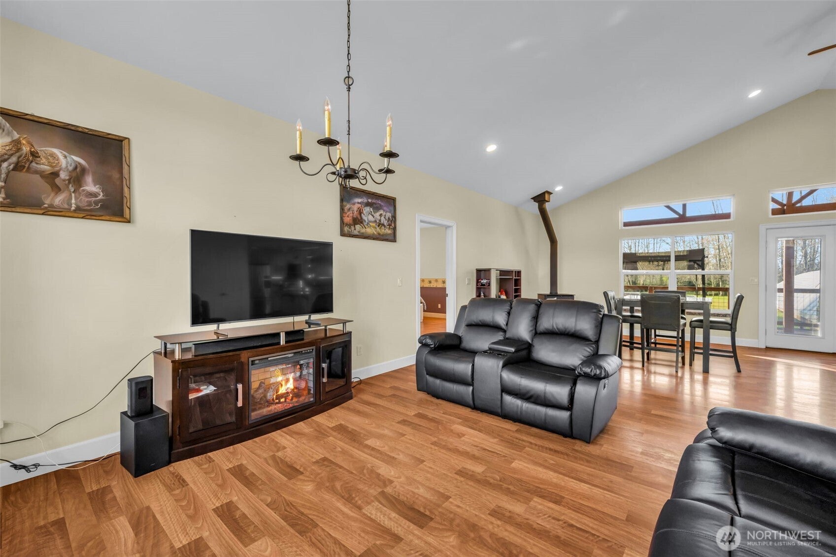 Mount Vernon, Washington, 98274, United States, 4 Bedrooms Bedrooms, ,3 BathroomsBathrooms,Residential,Active,2010914