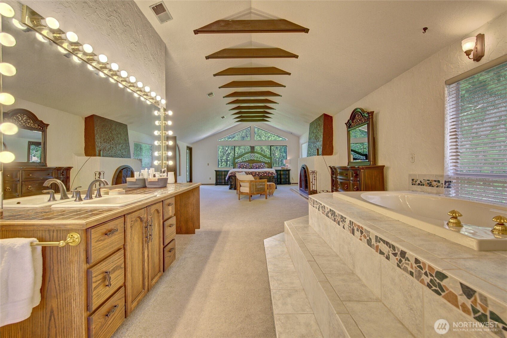 Auburn, Washington, 98092, United States, 3 Bedrooms Bedrooms, ,5 BathroomsBathrooms,Residential,Active,1843465