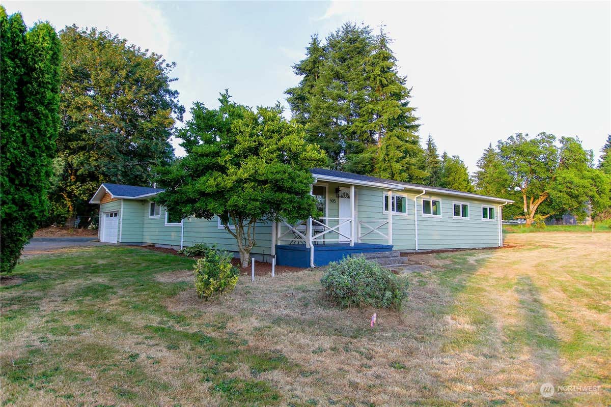 505 2ND ST, CATHLAMET, WA 98612, photo 1 of 40