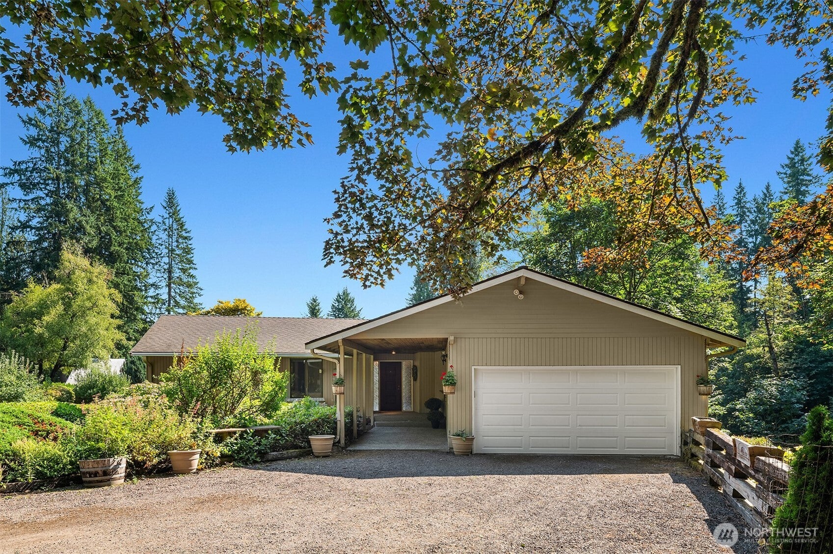 Duvall, Washington, 98019, United States, 4 Bedrooms Bedrooms, ,4 BathroomsBathrooms,Residential,Active,1943766