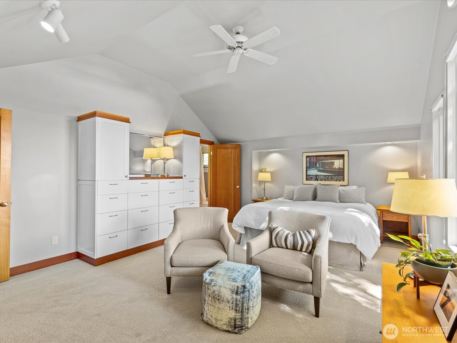 Kirkland, Washington, 98033, United States, ,3 BathroomsBathrooms,Residential,Pending,1852749